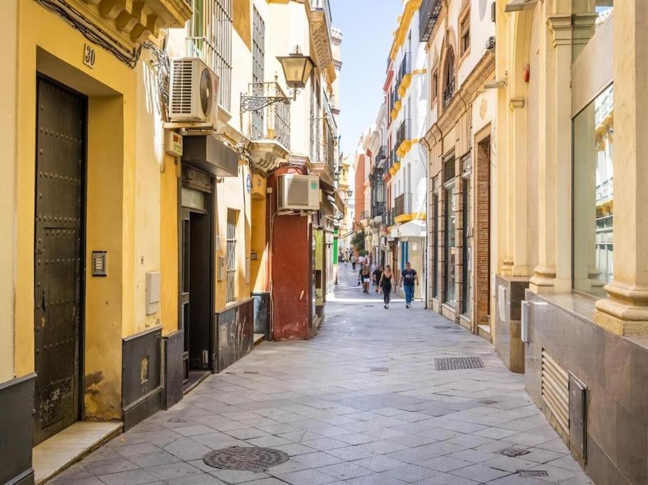 Aitana En Alvarez Quintero Sevilla Dış mekan fotoğraf
